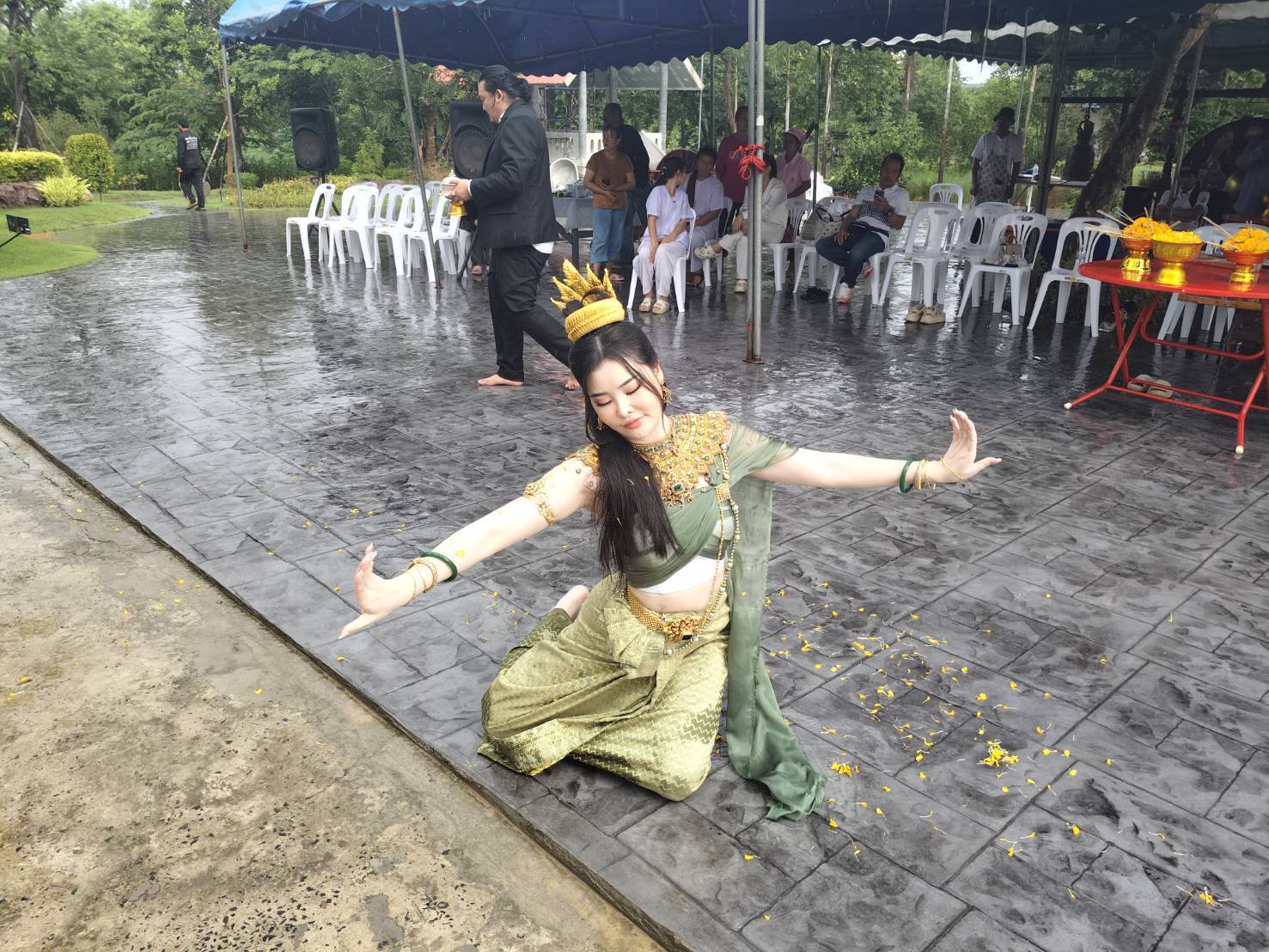 ลิลลี่ เหงียน