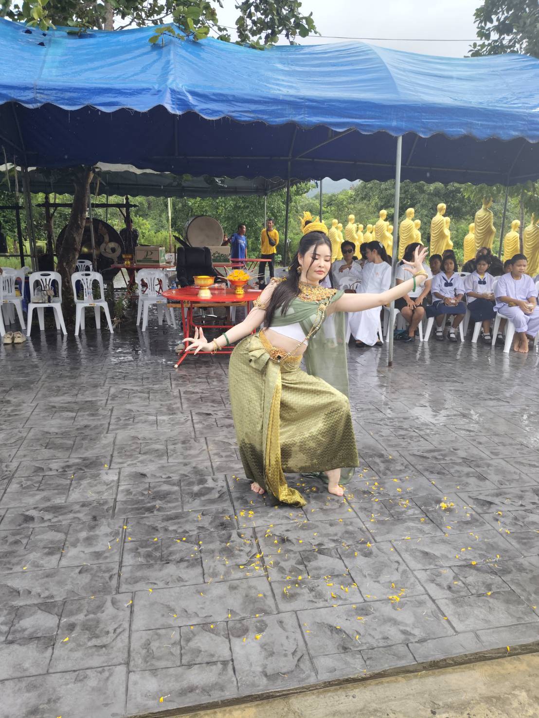 ลิลลี่ เหงียน