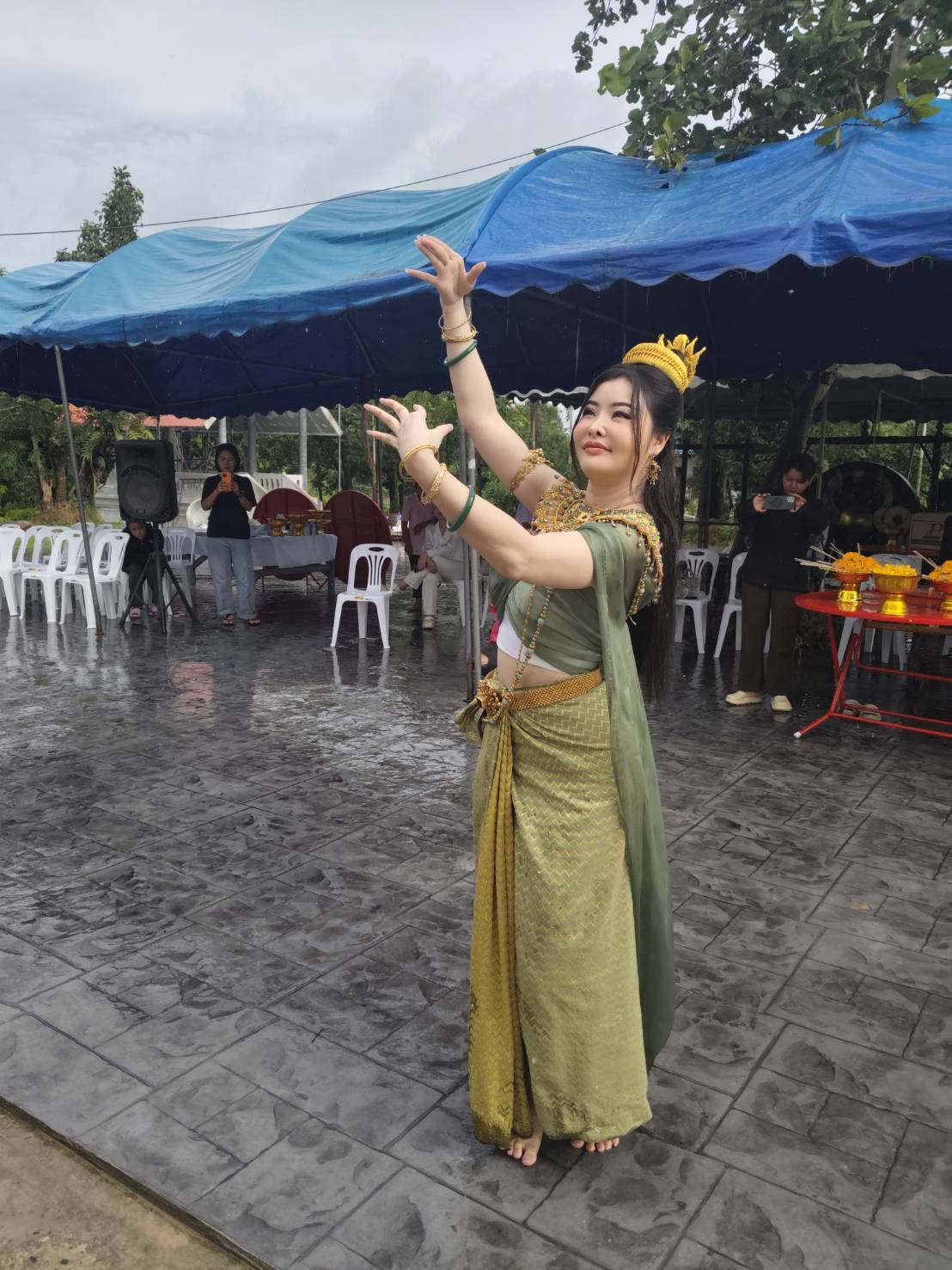 ลิลลี่ เหงียน