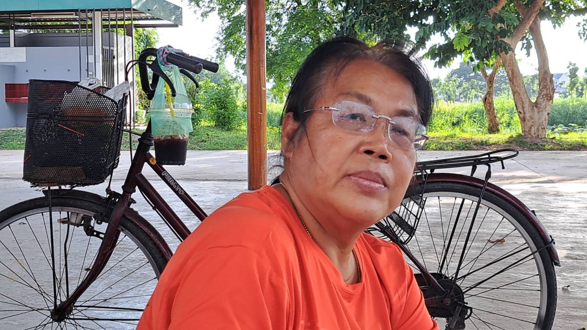 ราชบุรี – นักเสี่ยงโชคแห่ขอเลขเด็ด 