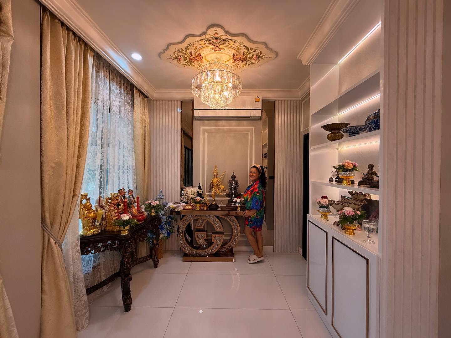 ฮาย อาภาพร