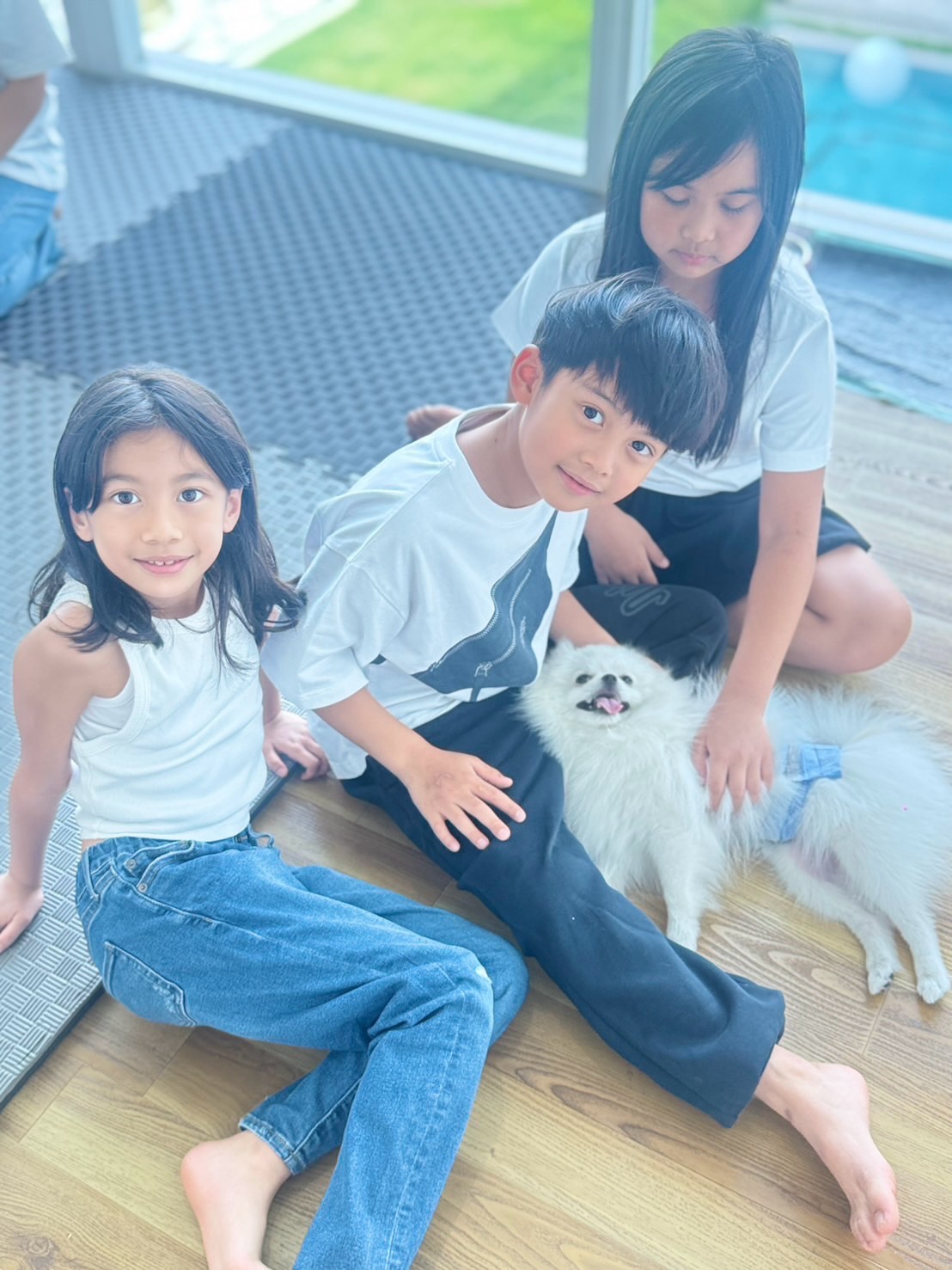 เมย์ เฟื่องอารมย์