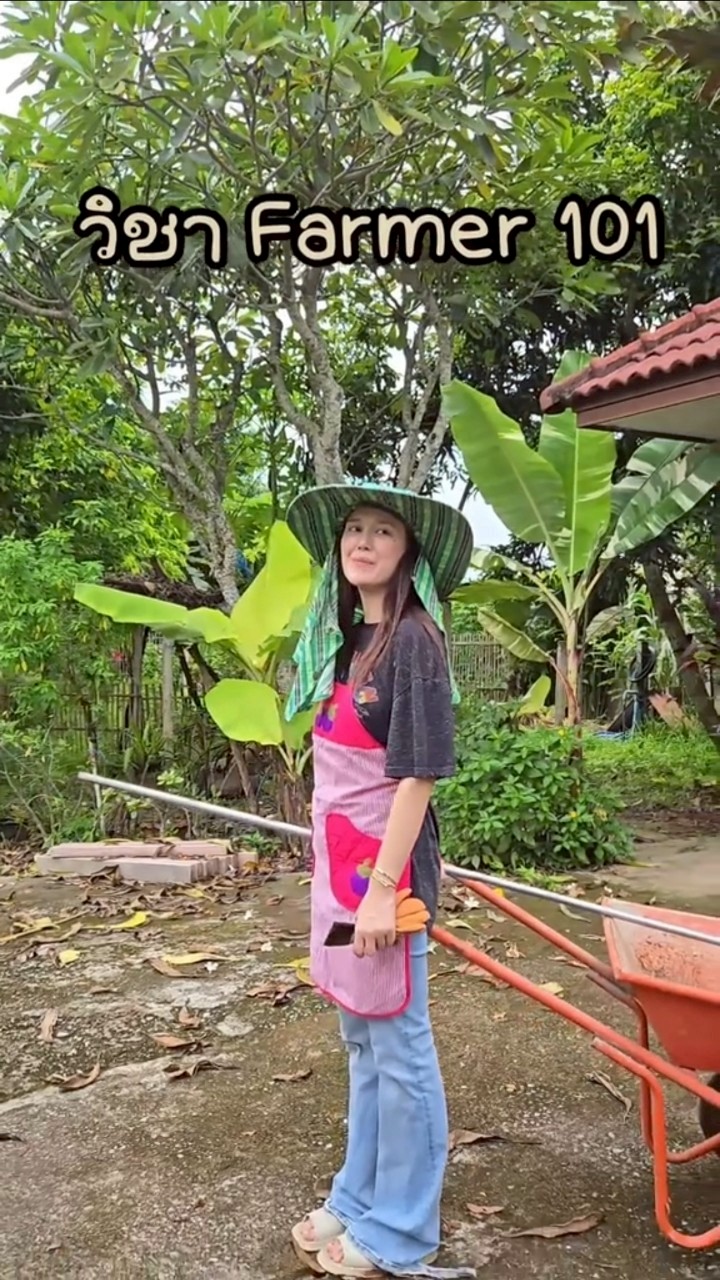 แจ็คกี้ ชาเคอลีน