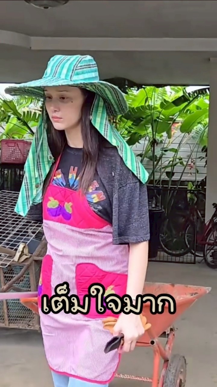 แจ็คกี้ ชาเคอลีน