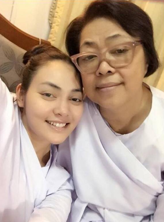 ตั๊ก บงกช