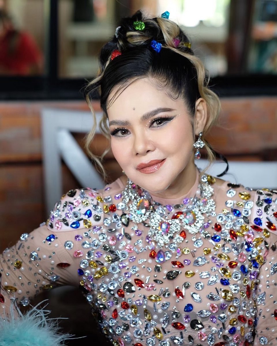 ฮาย อาภาพร