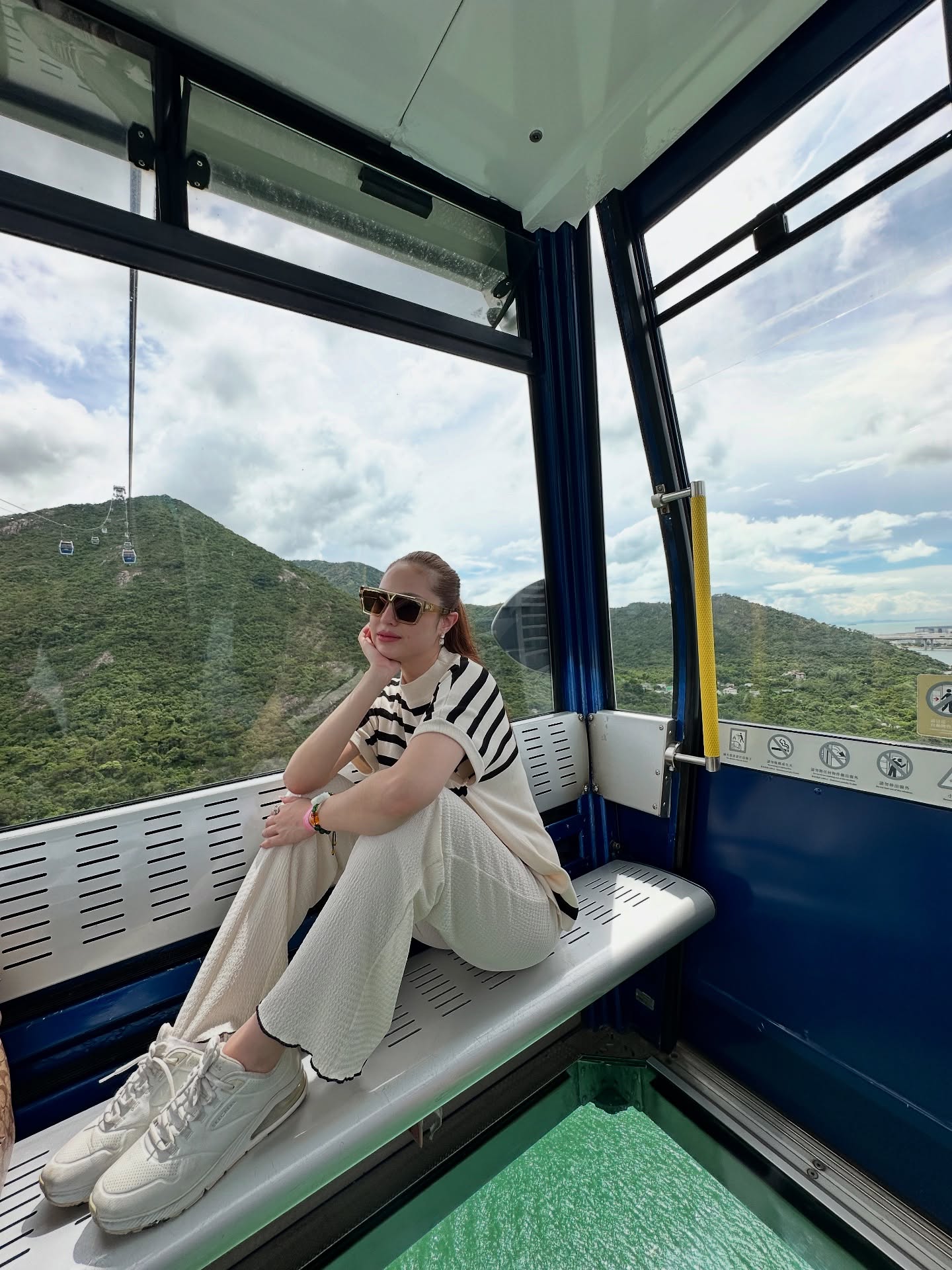 ขวัญ อุษามณี