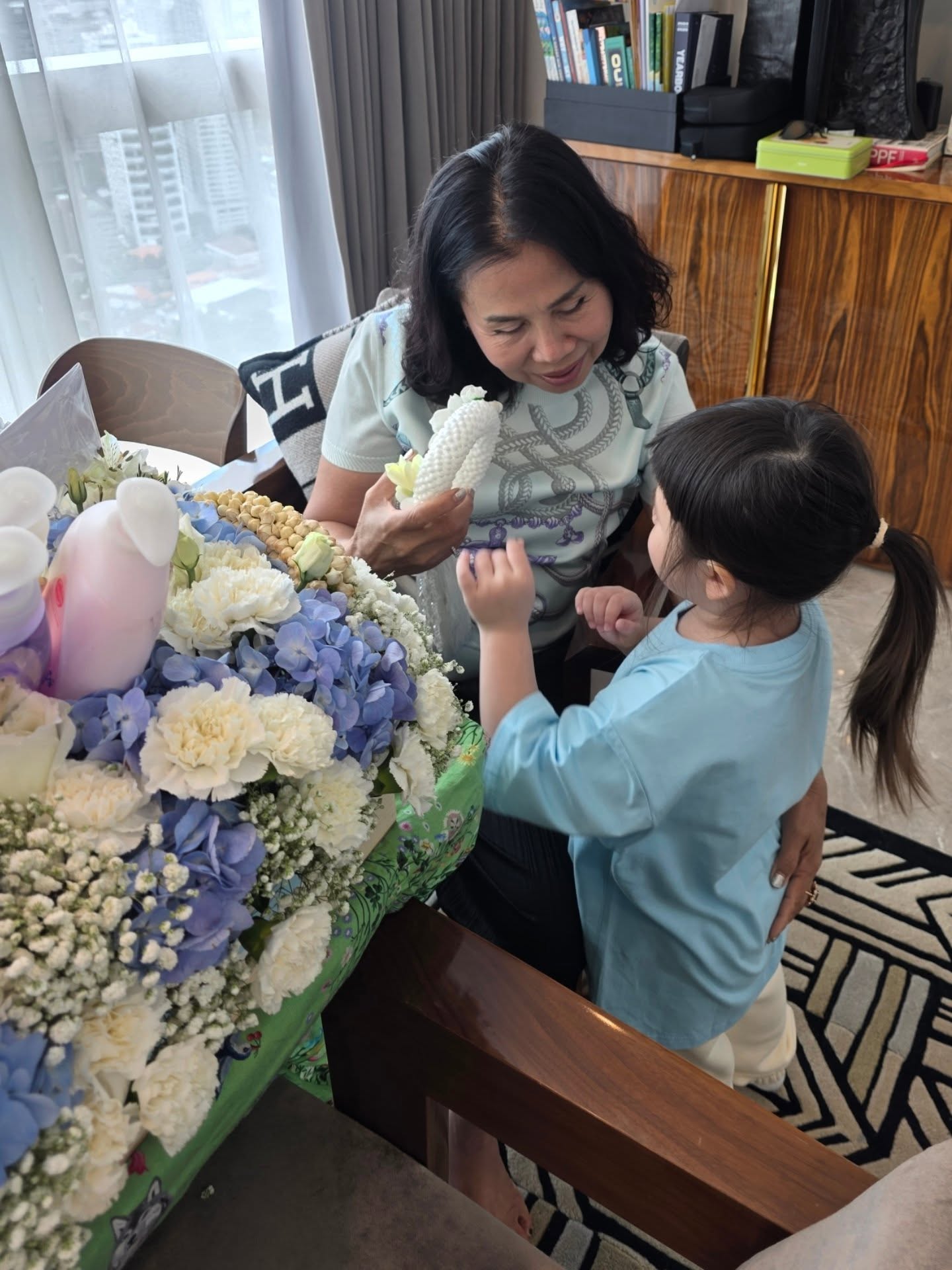 รังษีสิงห์พิพัฒน์