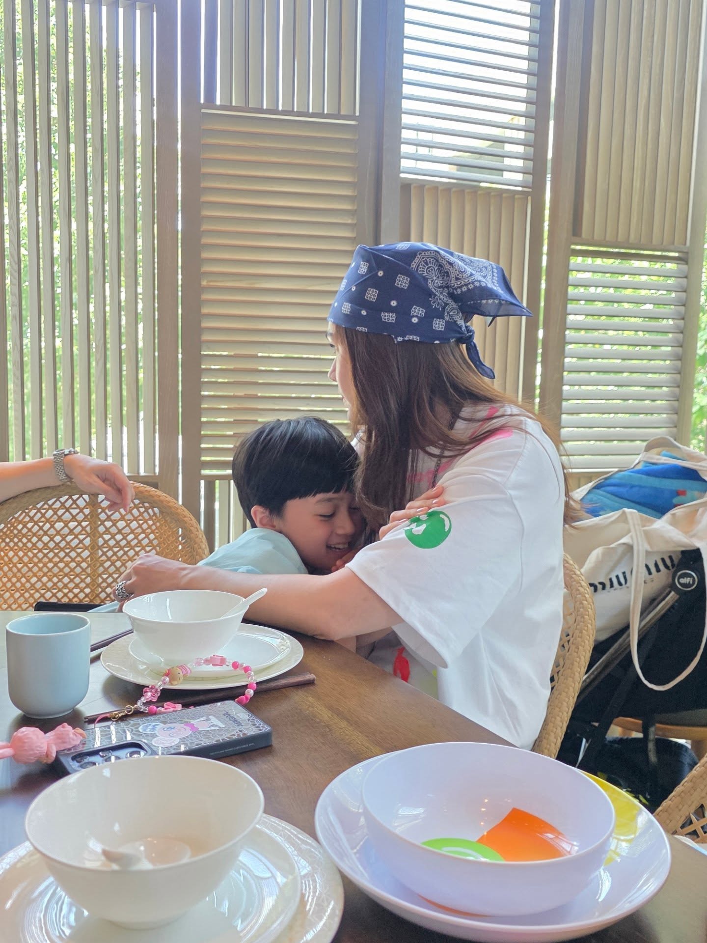 รังษีสิงห์พิพัฒน์