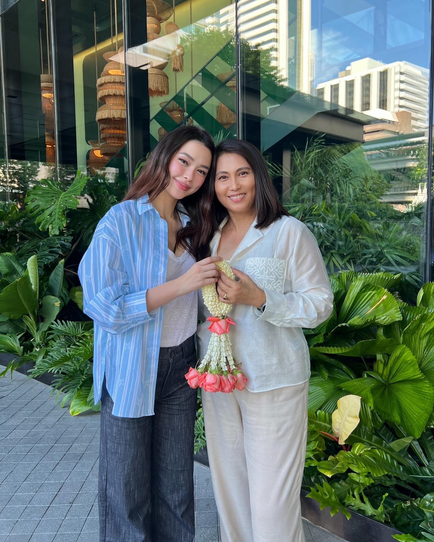 รังษีสิงห์พิพัฒน์