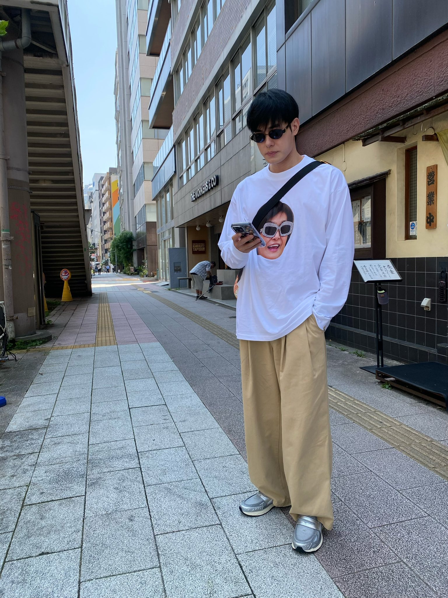 หน่อง ธนา