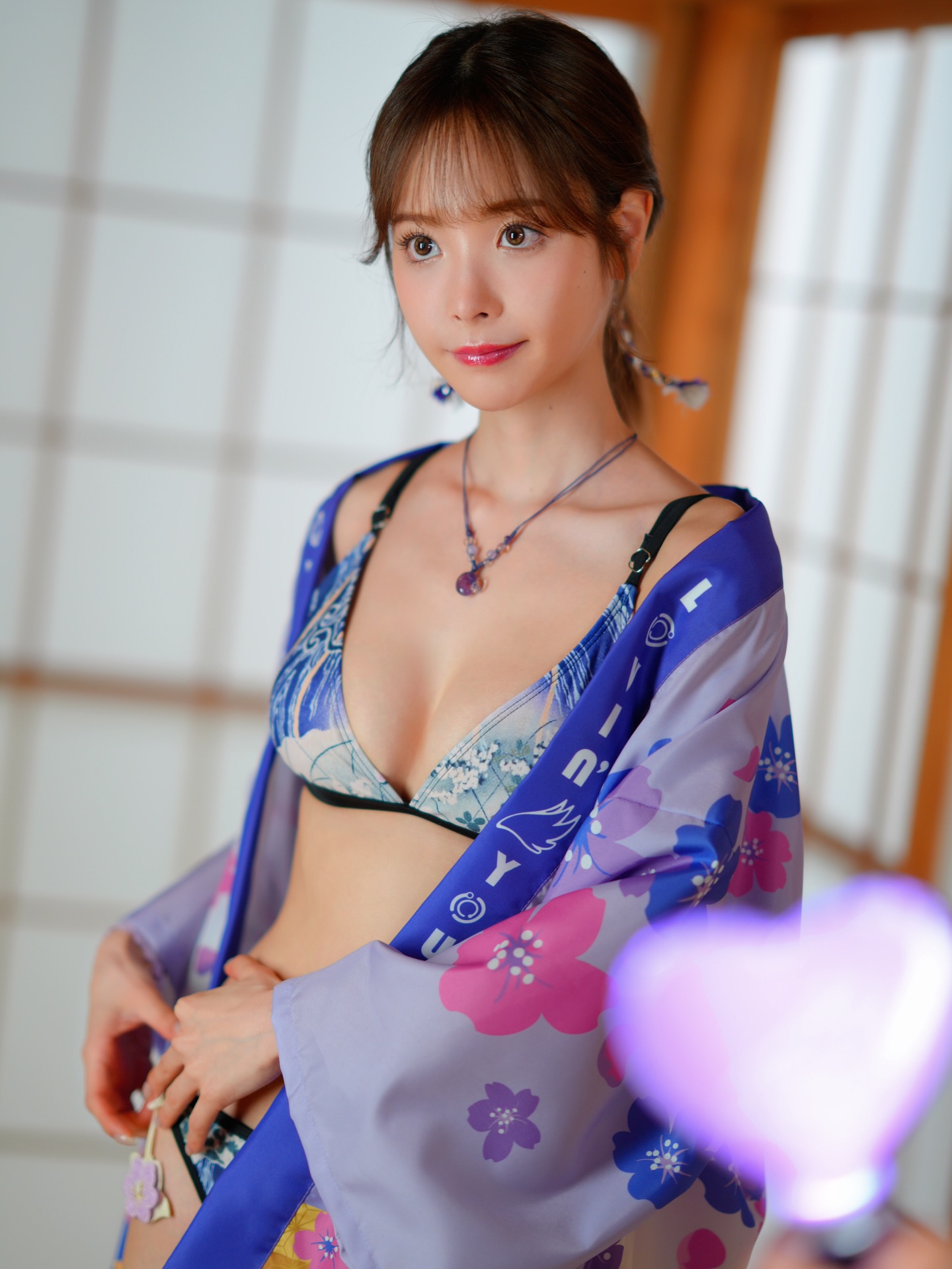 คานะ โมโมโนงิ 