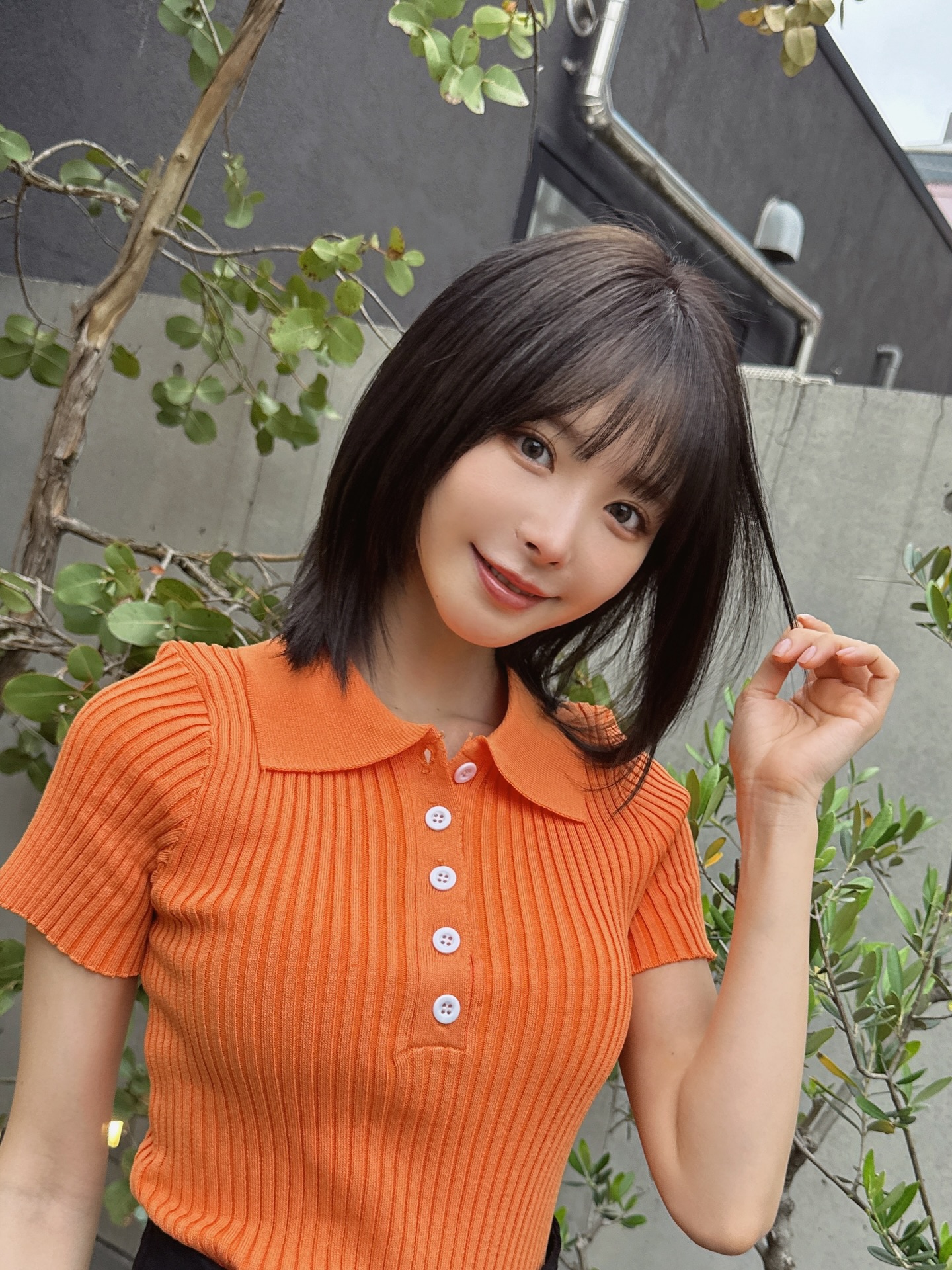 คานะ โมโมโนงิ 