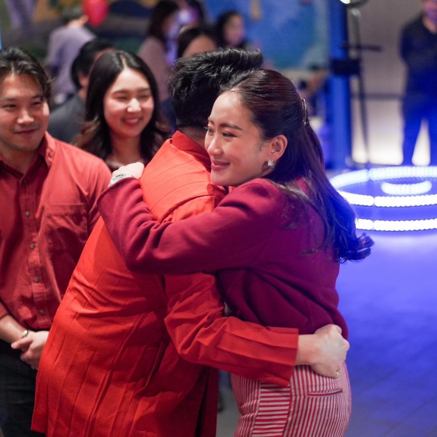 มดดำ อุ๊งอิ๊ง