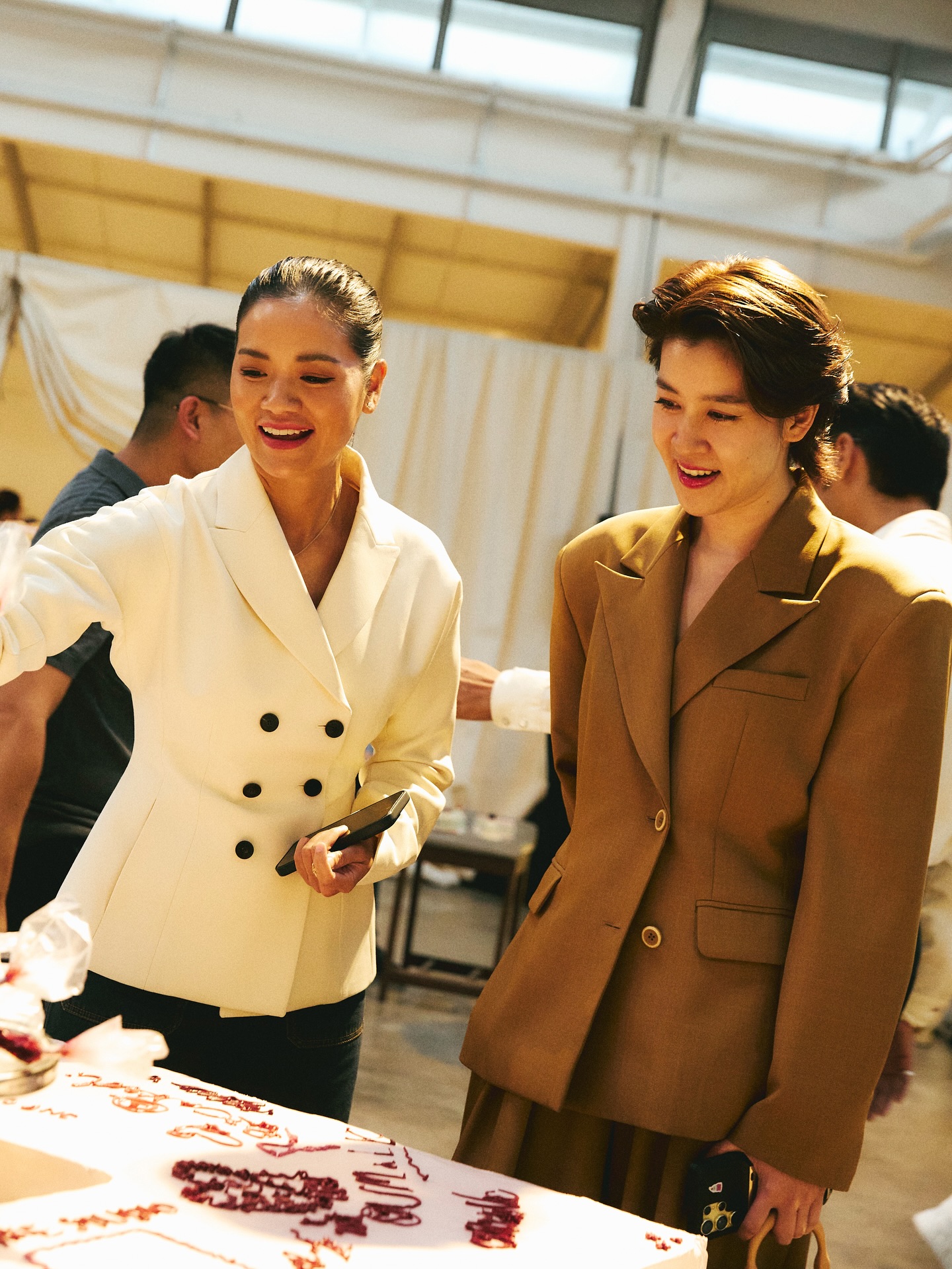 เชียร์ หมิว