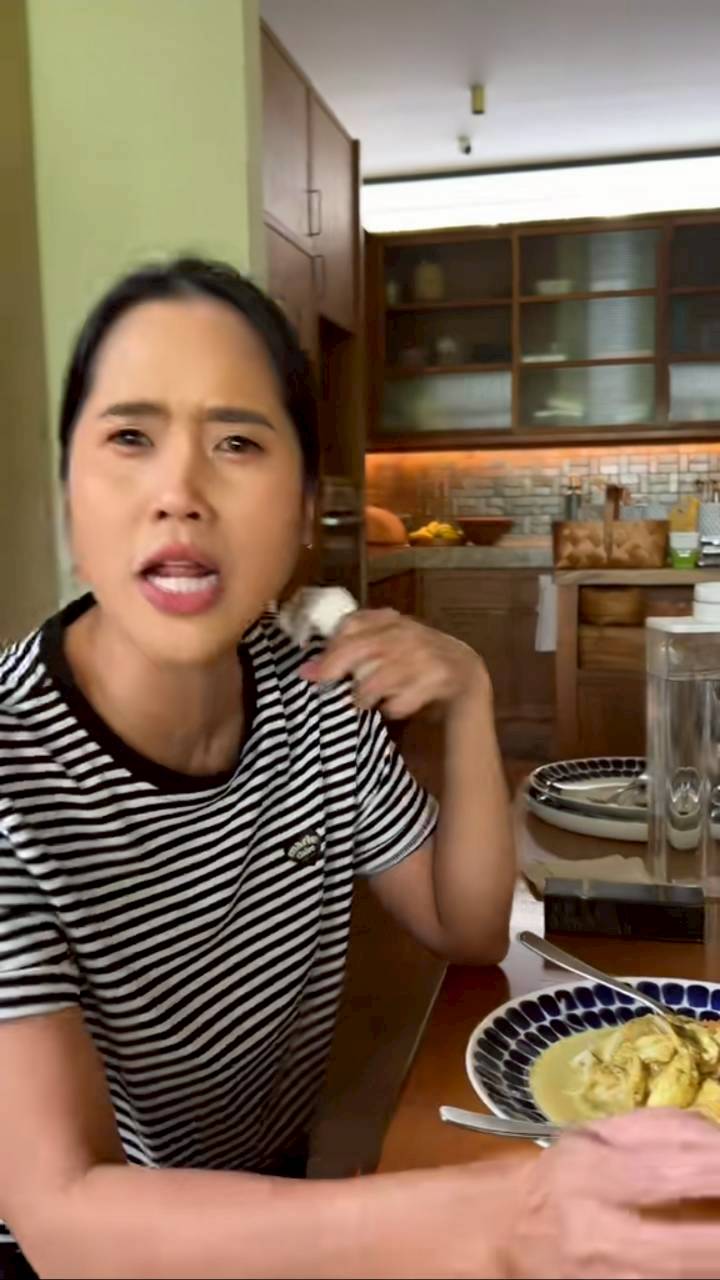 หน่อย บุษกร