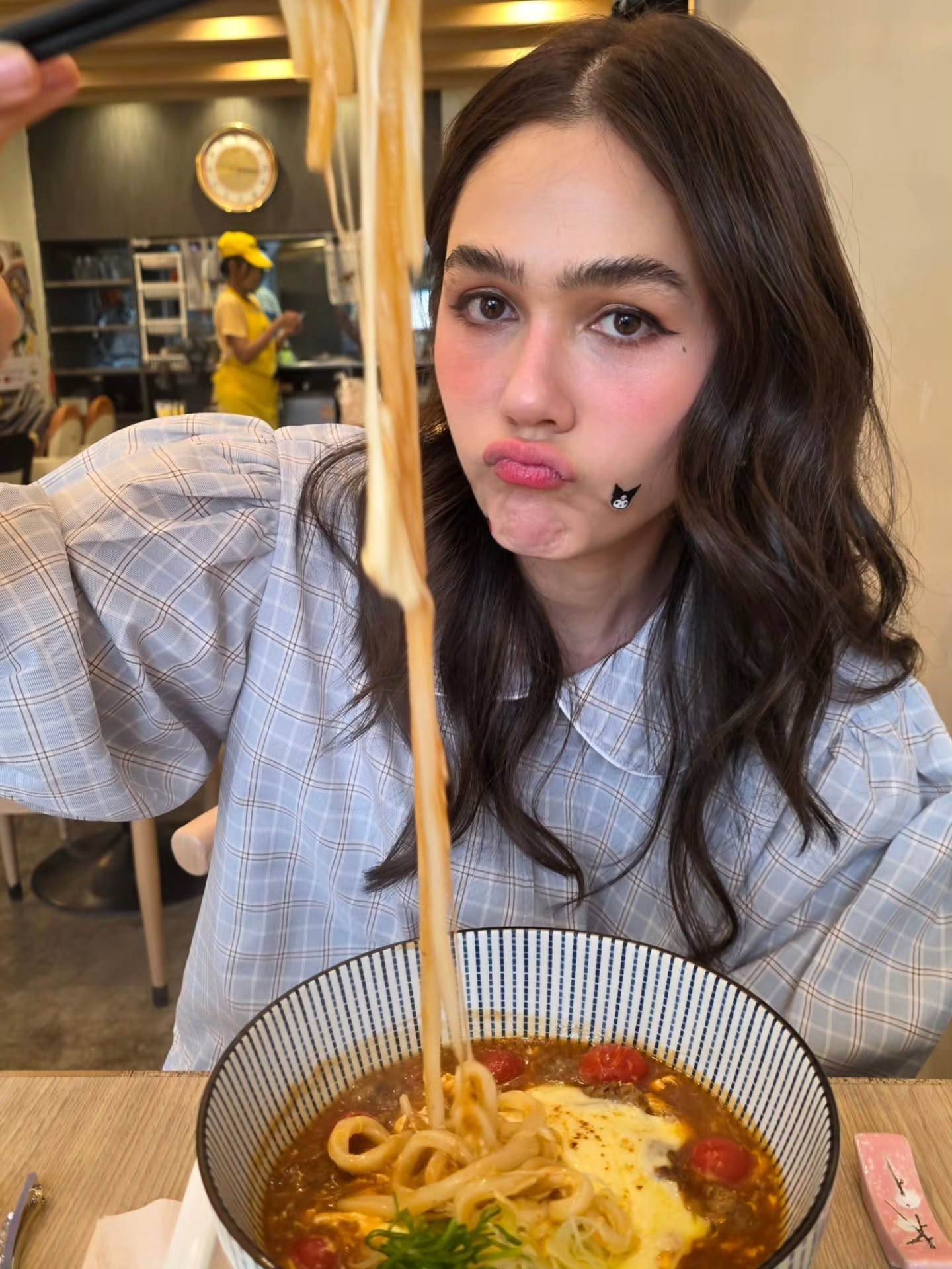 ชมพู่ น็อต