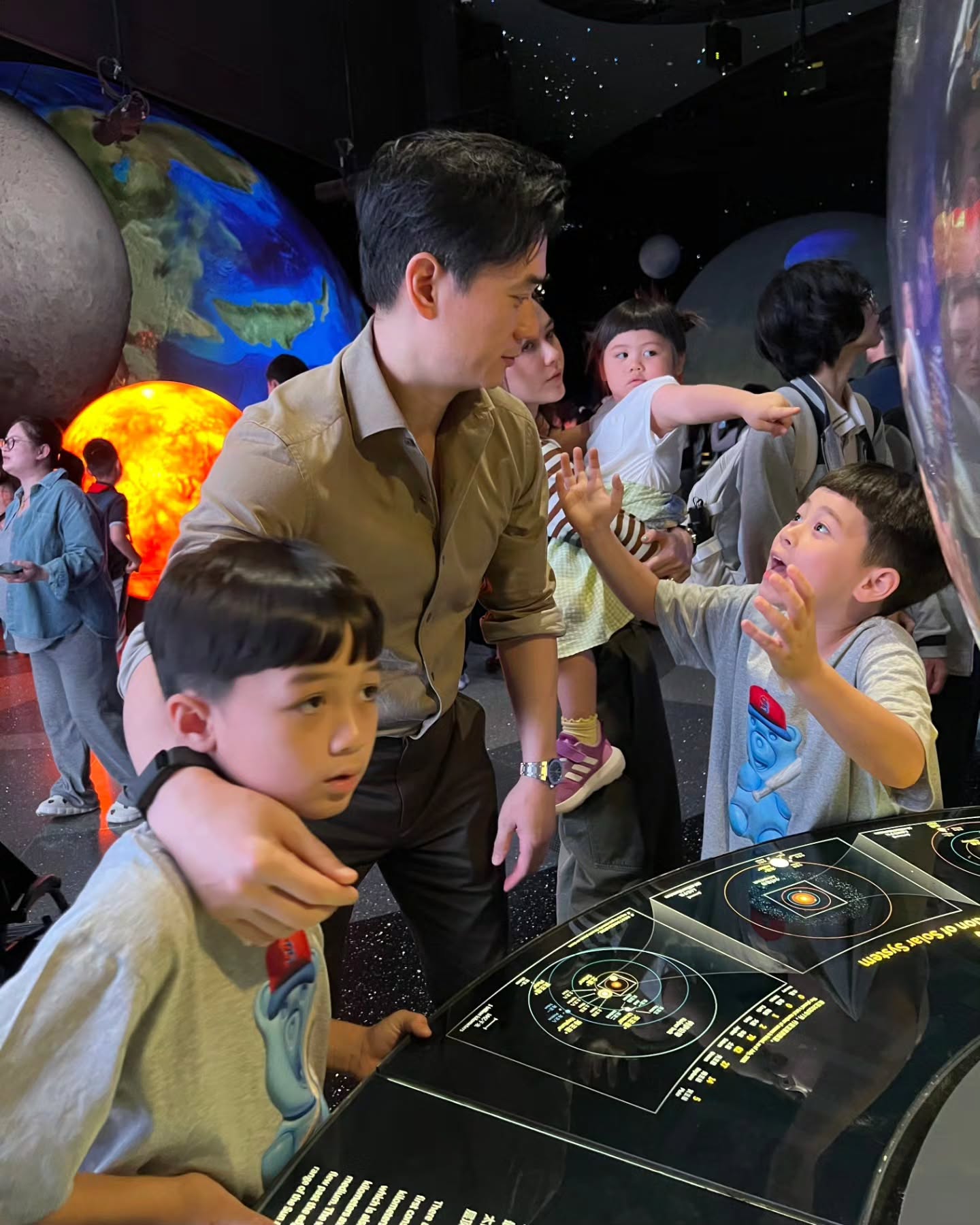 ชมพู่ น็อต