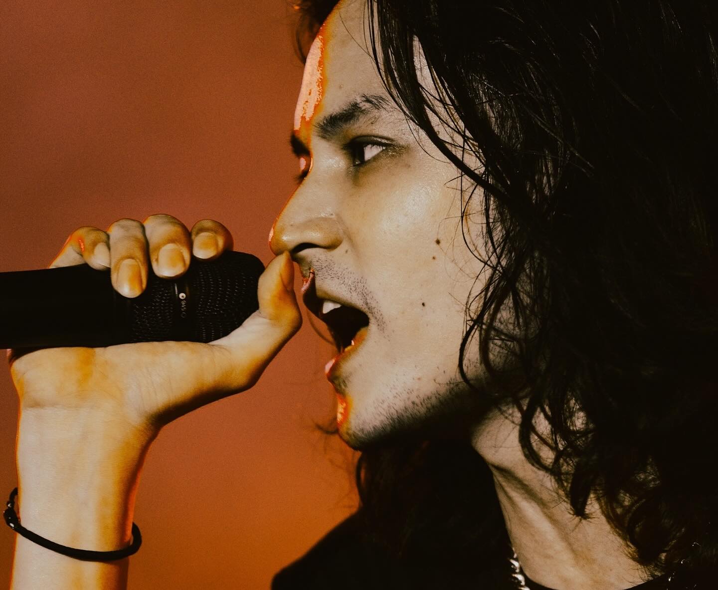 เก้า จิรายุ