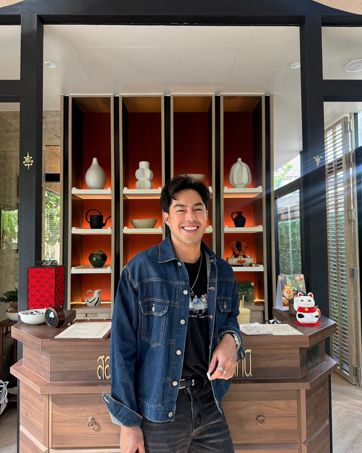 ท็อป จรณ