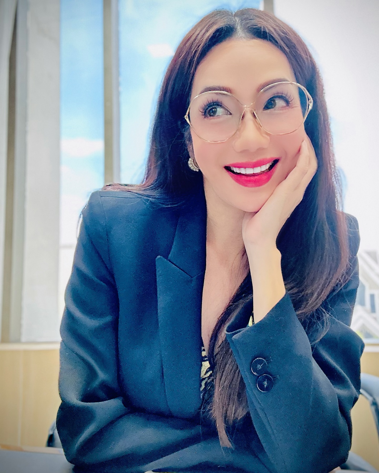 อ๋อม สกาวใจ