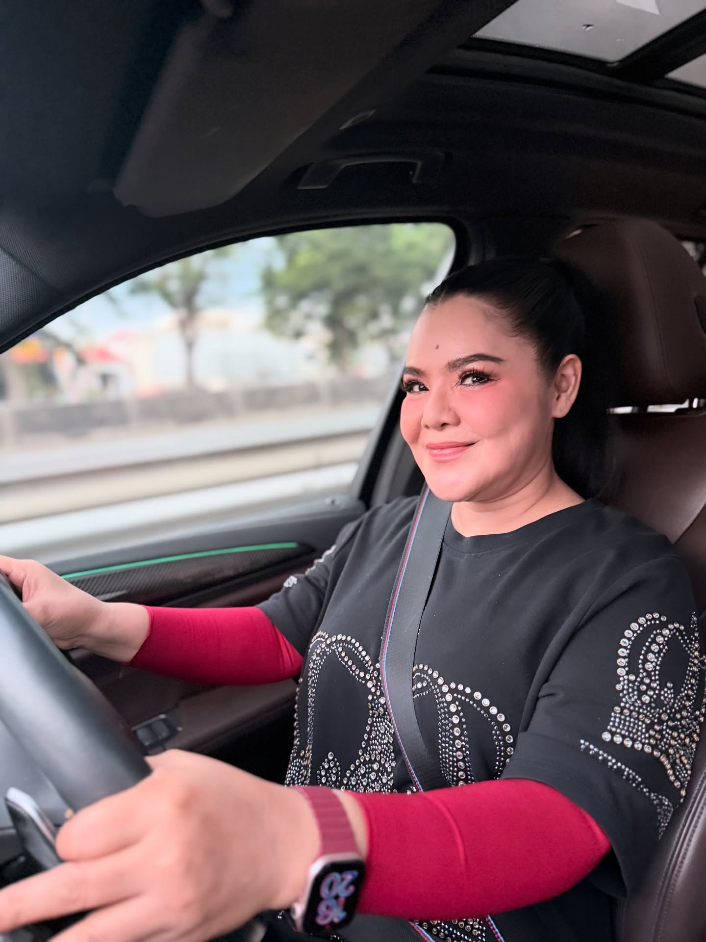 ฮาย อาภาพร