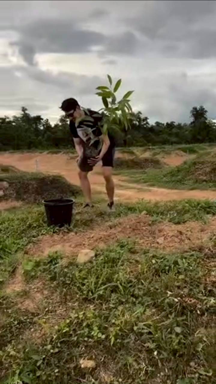 เคน ภูภูมิ