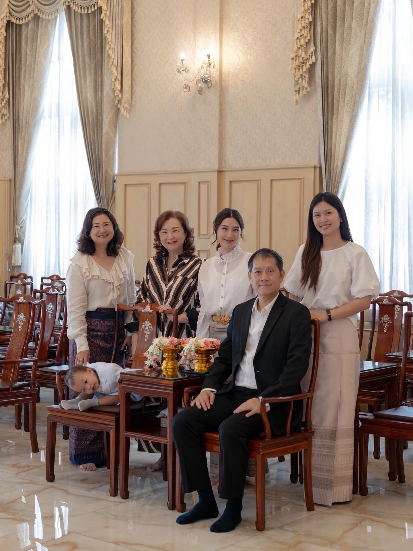 มิว นิษฐา