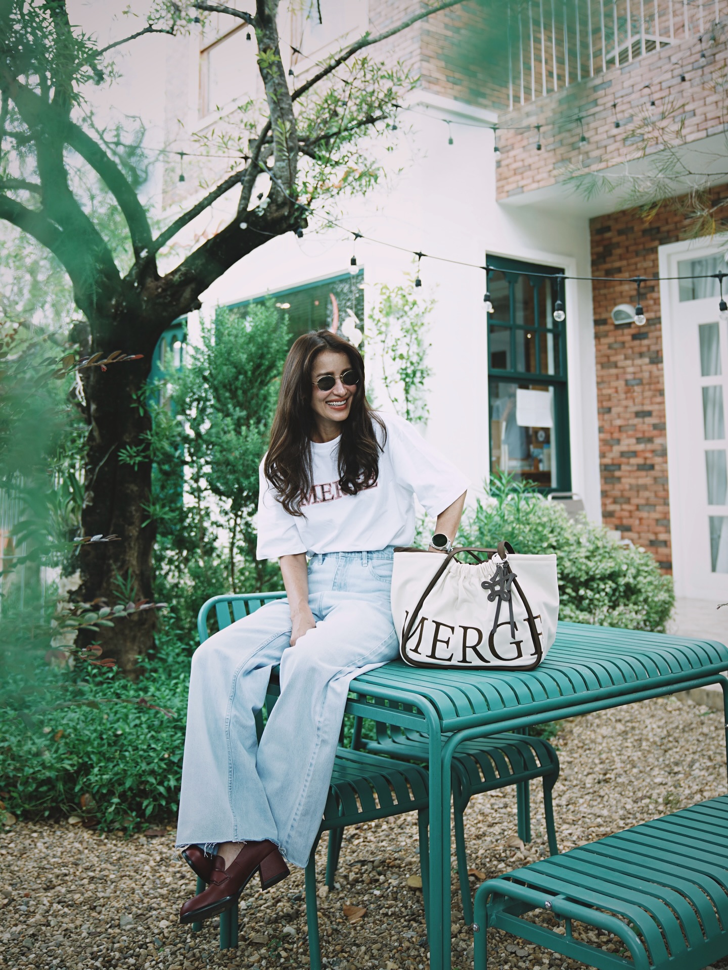 แอน ทองประสม