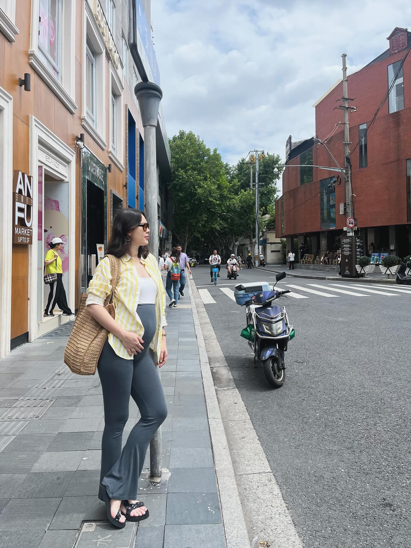 แมท ภีรนีย์