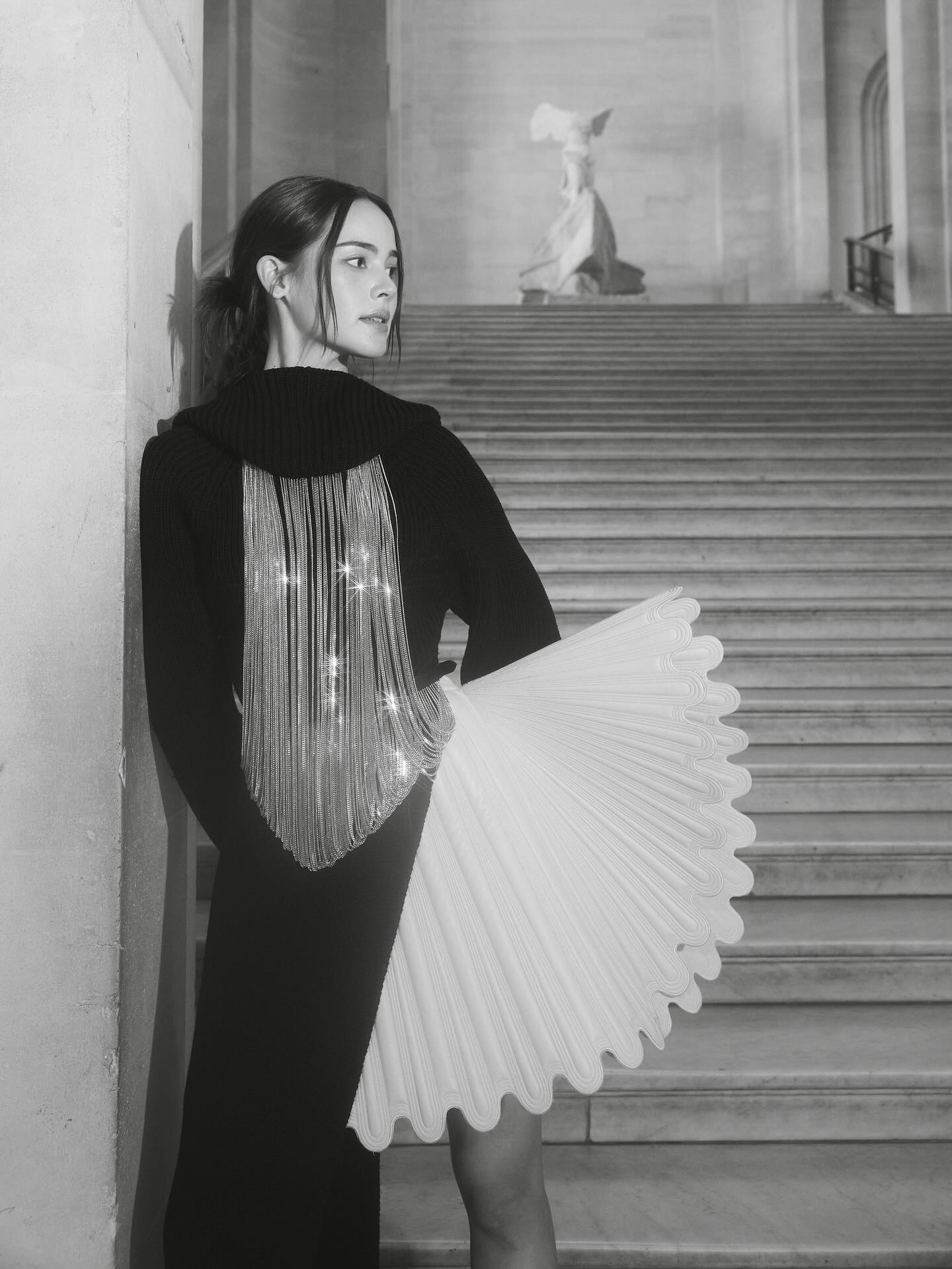 ลิซ่า-ญาญ่า ถ่ายภาพคู่ใน Paris Fashion Week 2025 แฟนๆ ยกให้เป็นเฟรมนางฟ้า