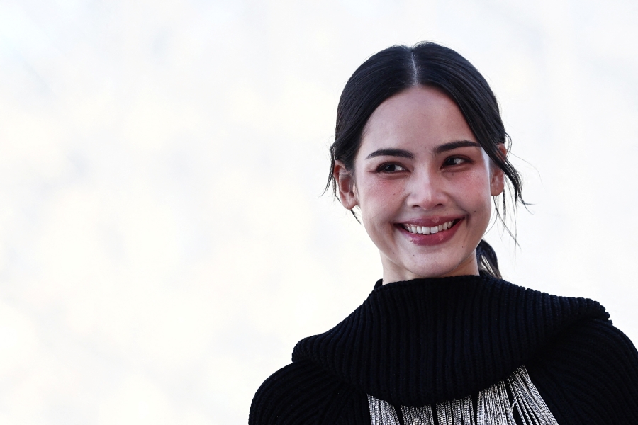 ลิซ่า-ญาญ่า ถ่ายภาพคู่ใน Paris Fashion Week 2025 แฟนๆ ยกให้เป็นเฟรมนางฟ้า