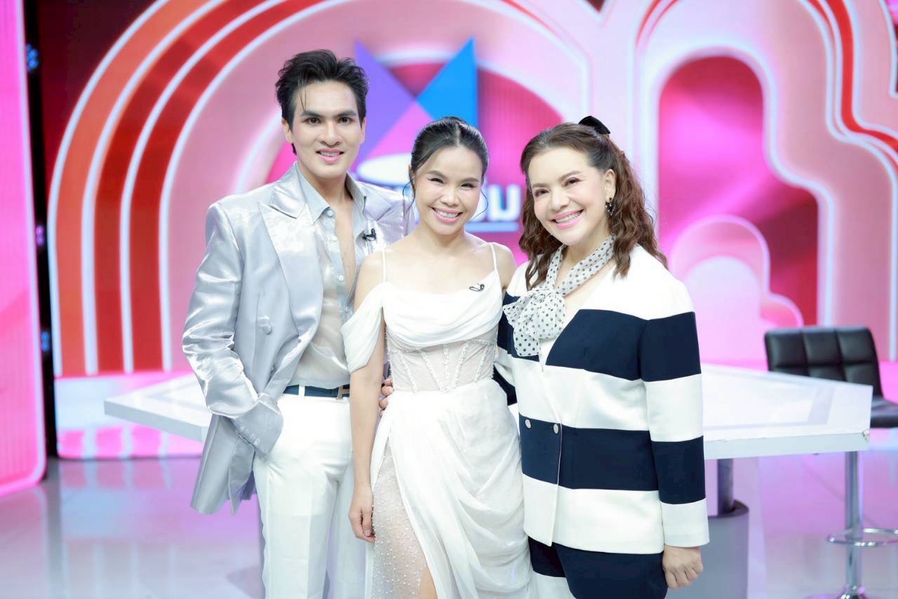 รุ้ง ราวรรณ