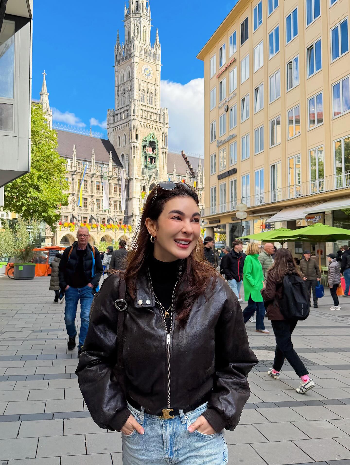 แบงค์ พชร