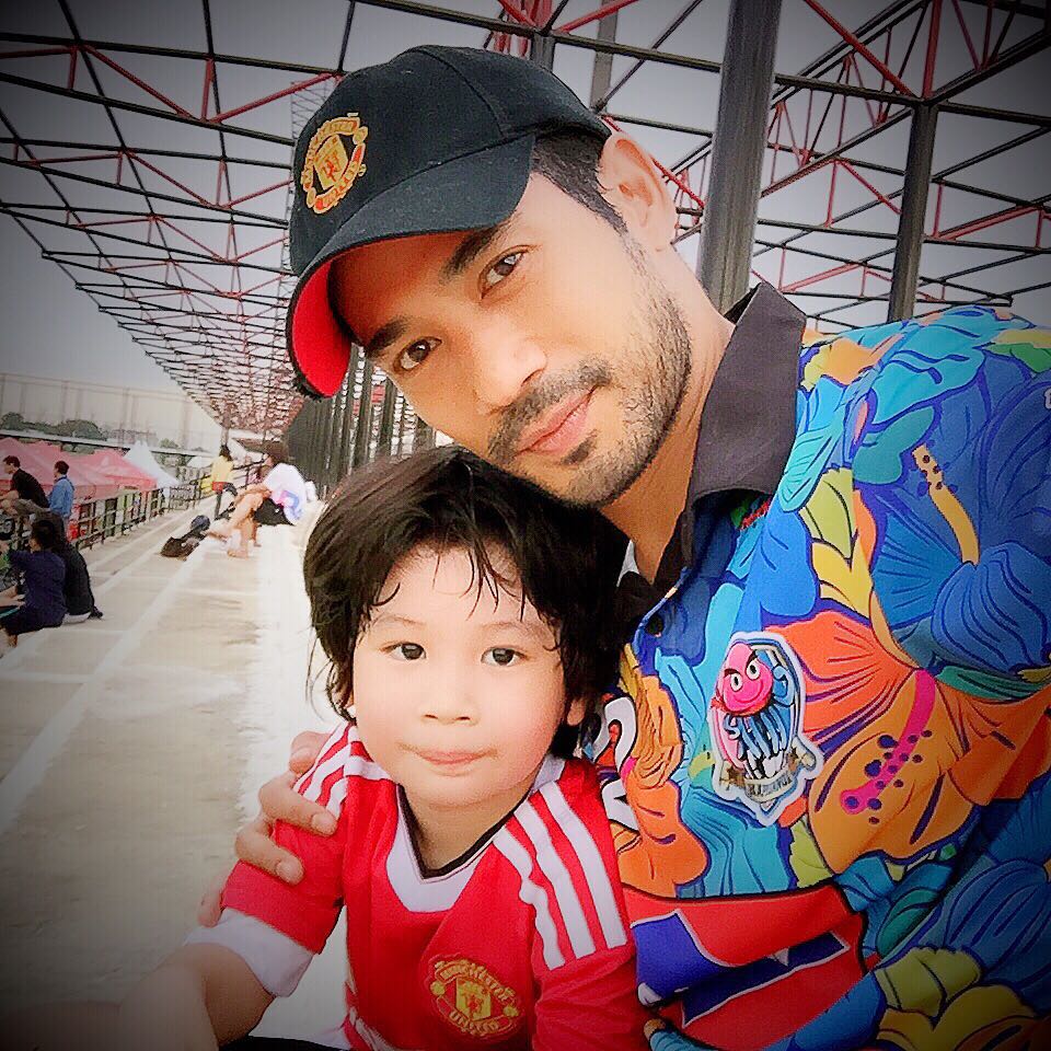 ตุ้ย ธีรภัทร์