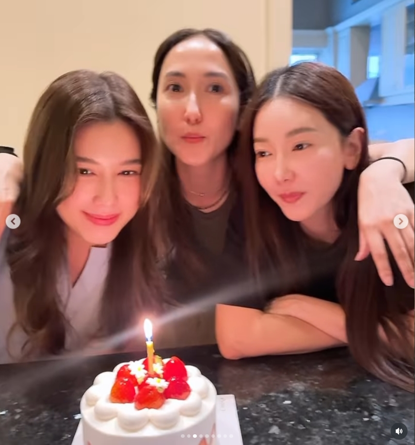 นุ่น บี เจีียบ