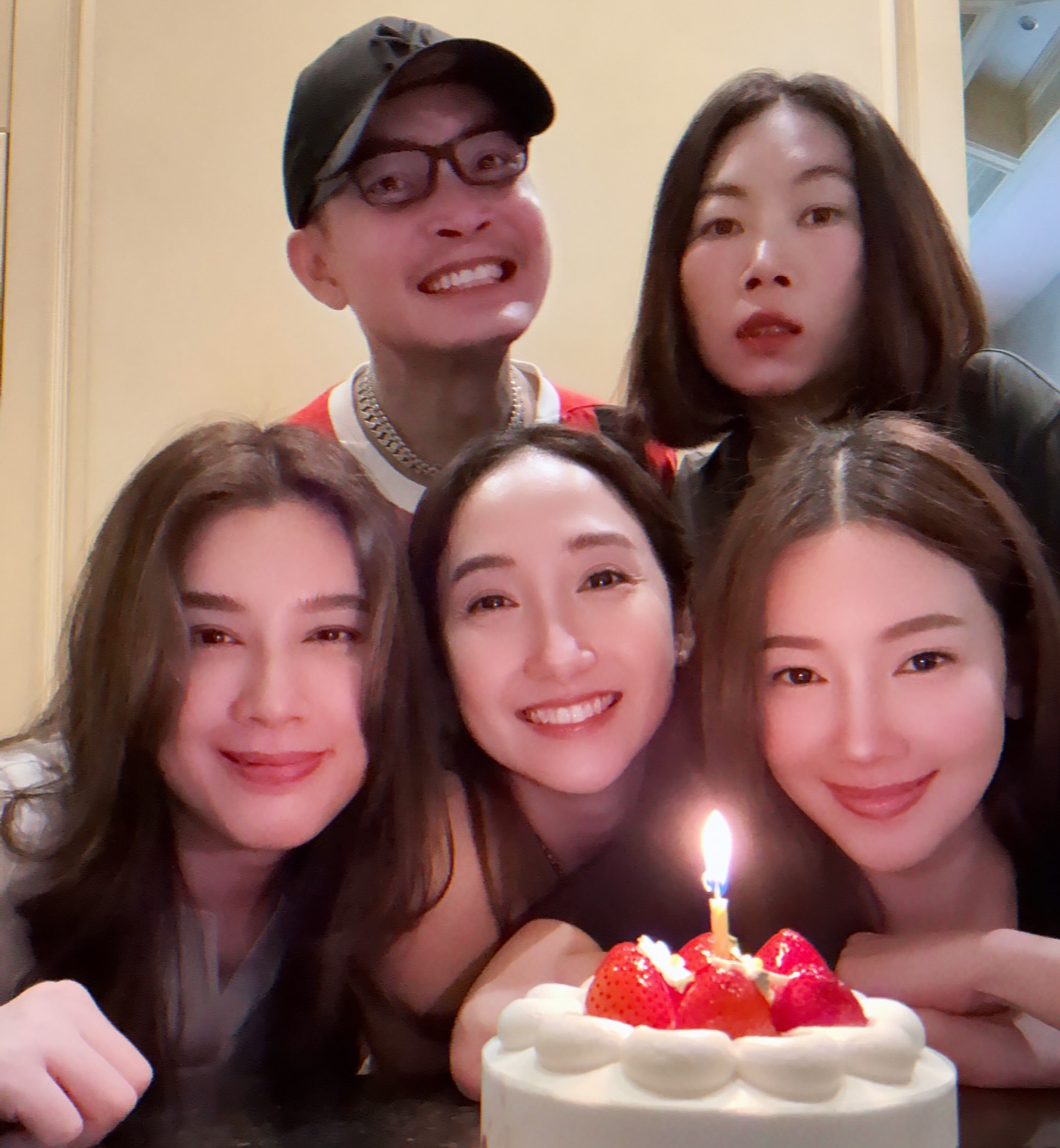 นุ่น บี เจีียบ