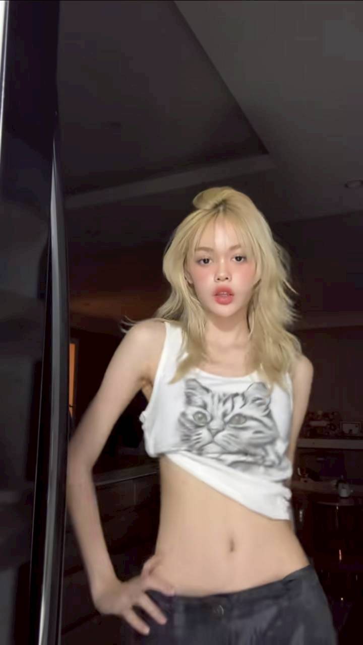 น้องลียา