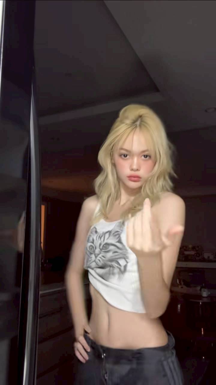 น้องลียา