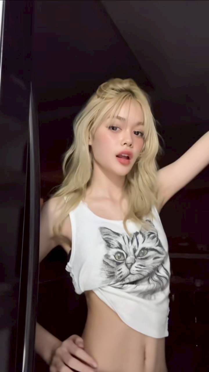 น้องลียา