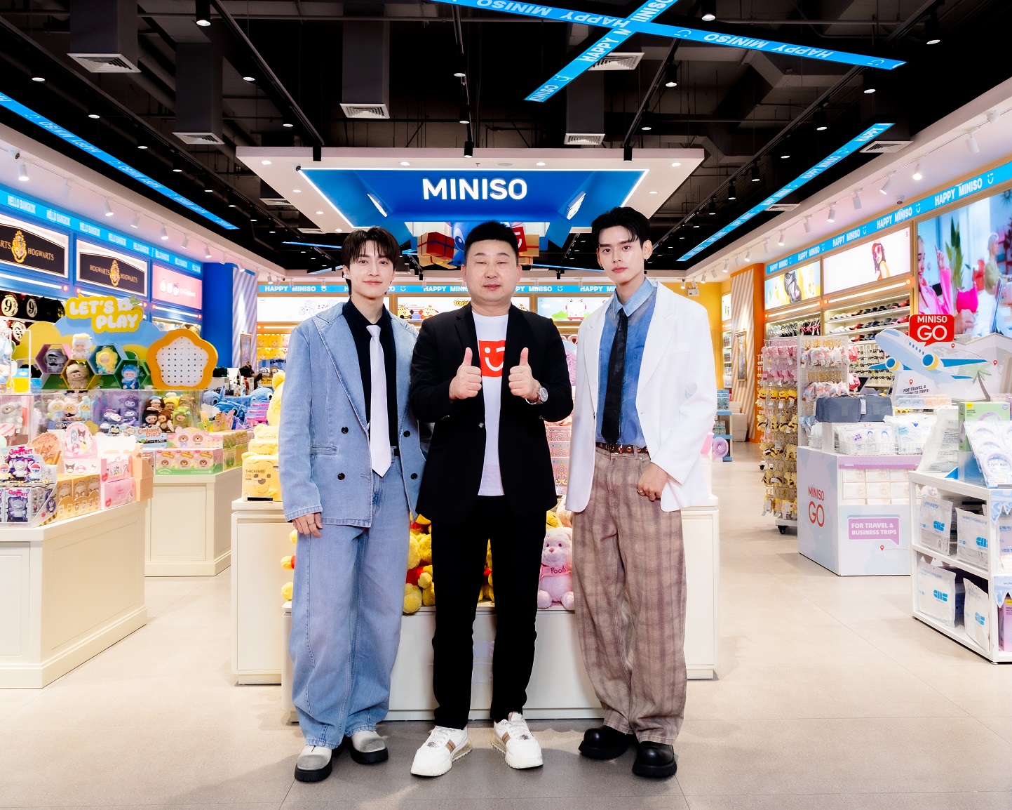 “จั๋ง-เน PERSES” ปล่อยเสน่ห์ทำใจฟู ในงาน Grand Opening สาขาใหม่ MINISO ที่ ICONSIAM!