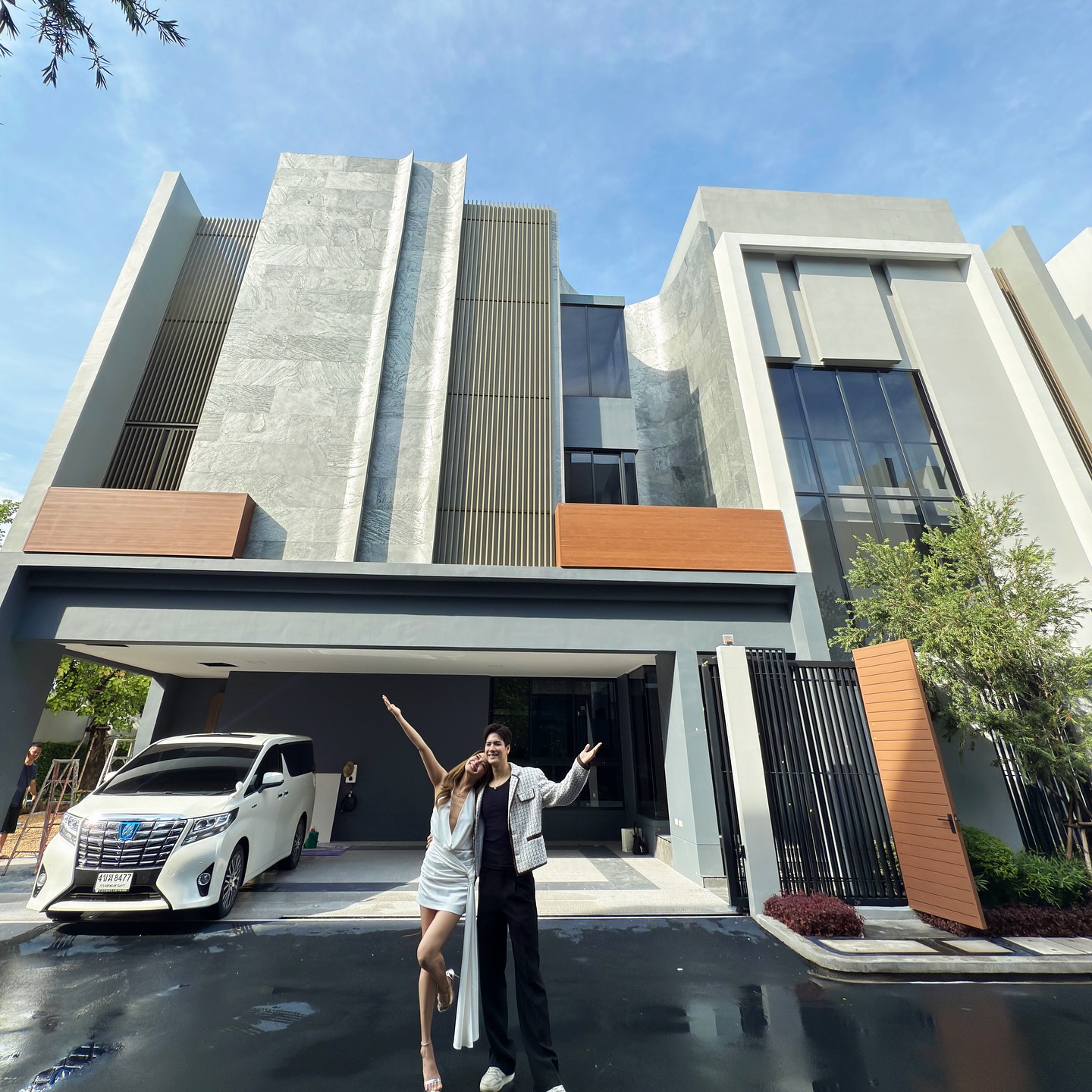 ปุ๊กลุก ไมค์