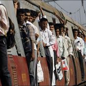 ภาพความเบียดเสียดของรถไฟอินเดีย