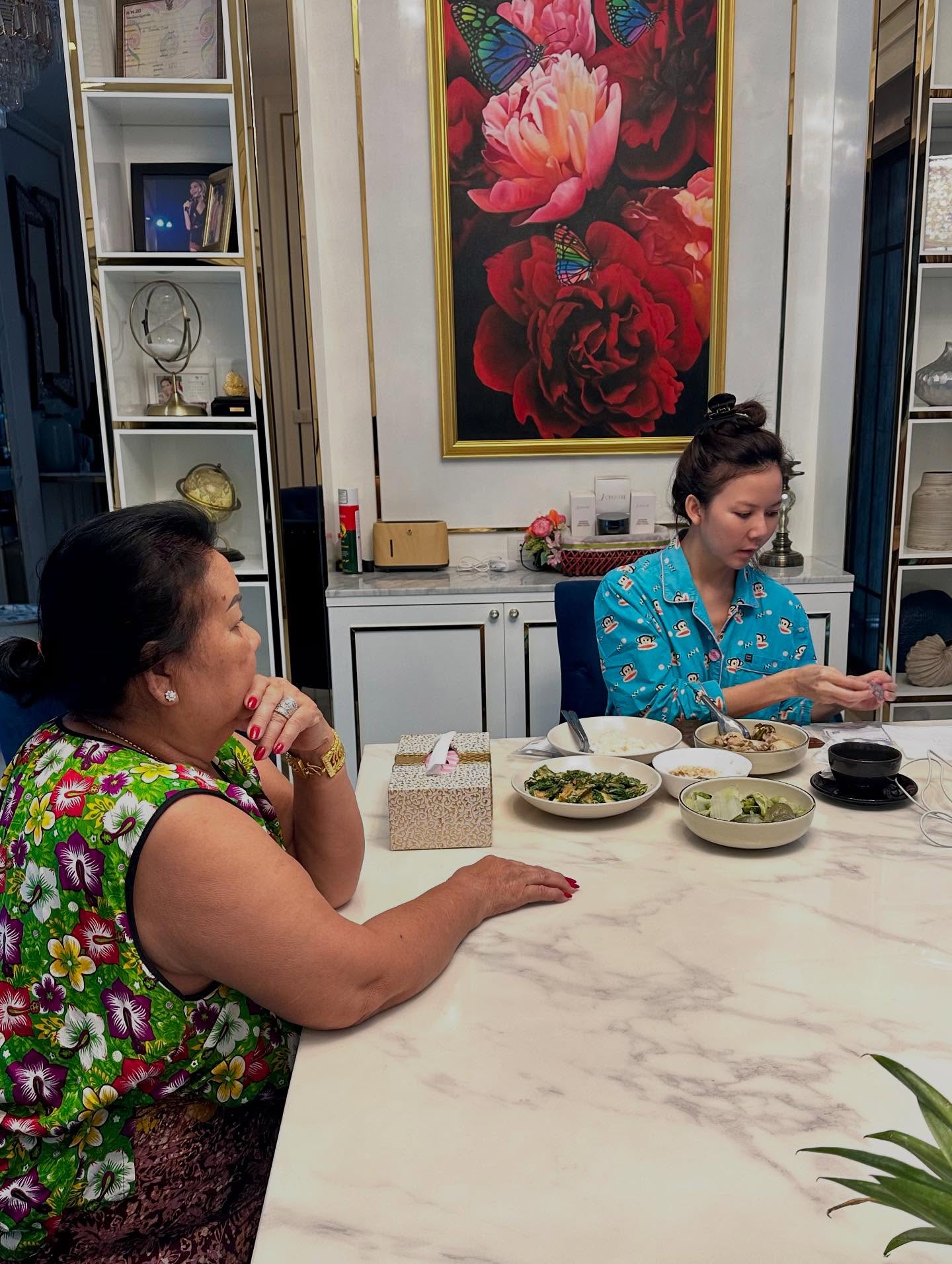 จ๊ะ นงผณี