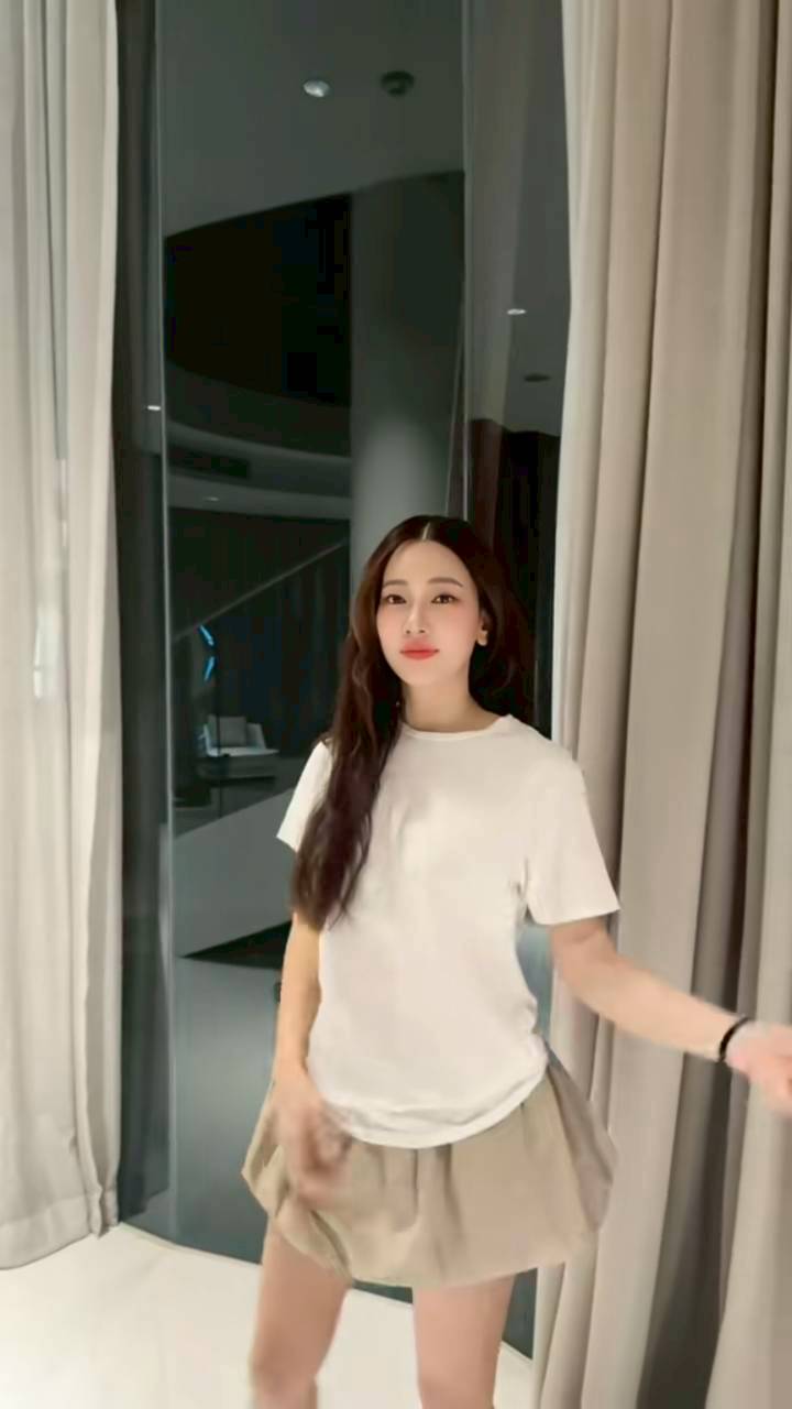 นุ่น วรนุช