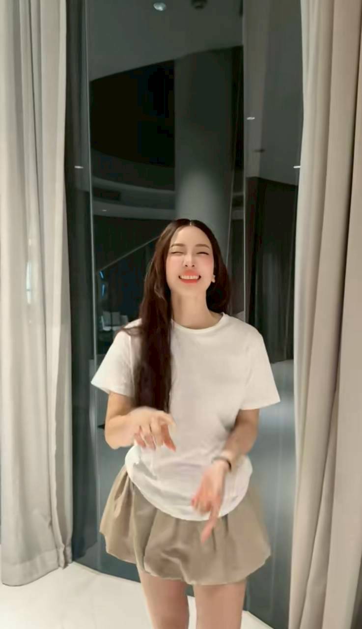 นุ่น วรนุช