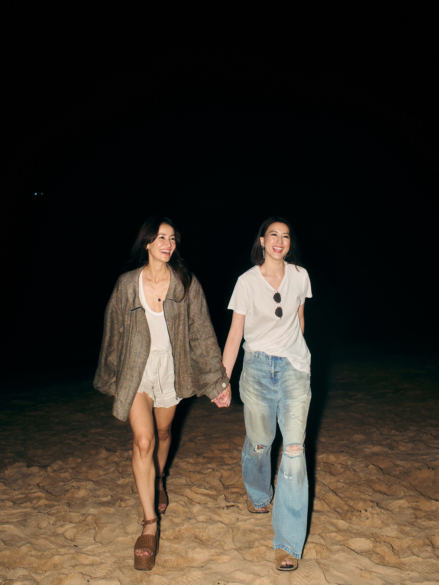 แอน ทองประสม