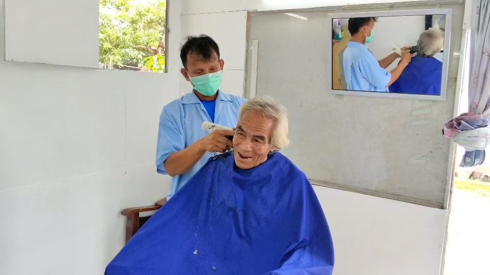 Fwd สุรินทร์– ชาวบ้านชายแดน เห็นด้วย อิฟูลดังสุรินทร์ จะจัดกิจกรรมทวงคืนปราสาทตาควาย ส่วนวัดหลวงปู่เฮง งดมหรสพ จัดแบบเรียบง่าย ไม่เชื่อใจสถานการณ์