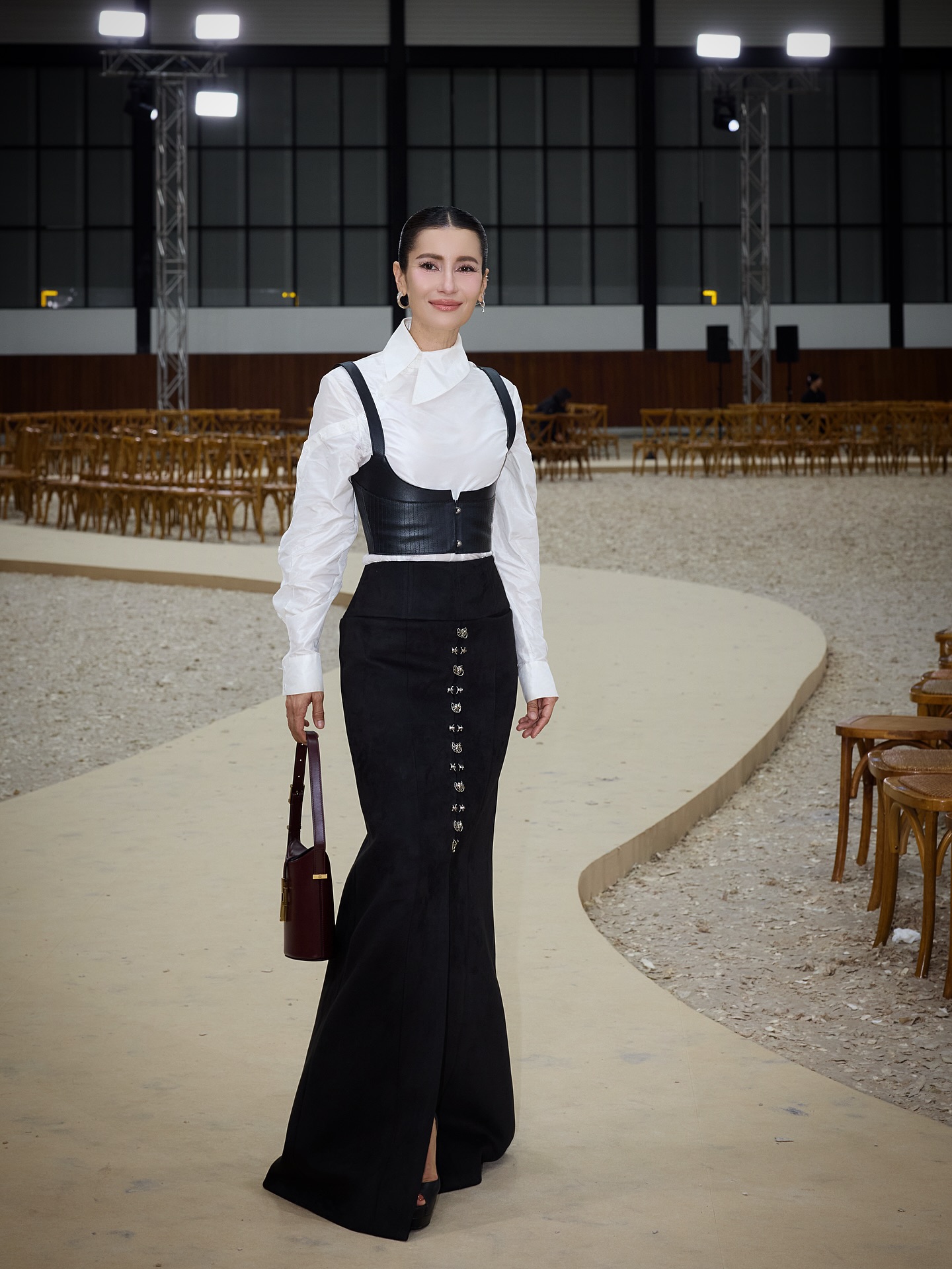 แอน ทองประสม