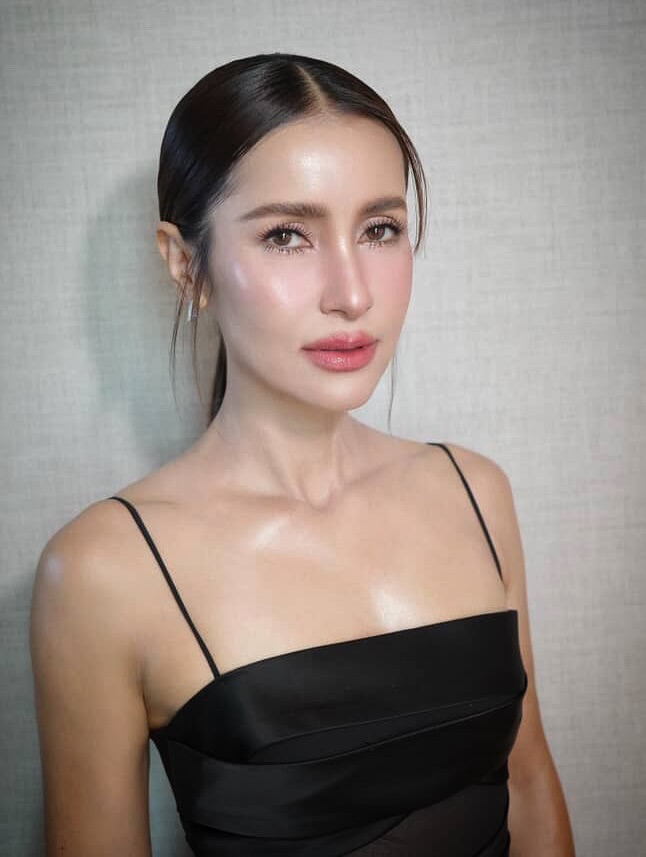 แอน ทองประสม